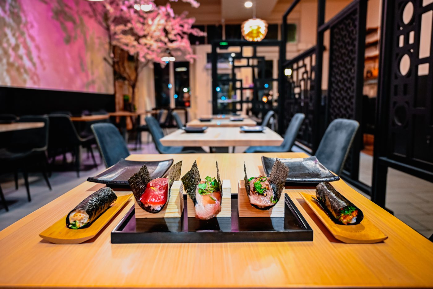 Handroll set under the cherry blossom tree